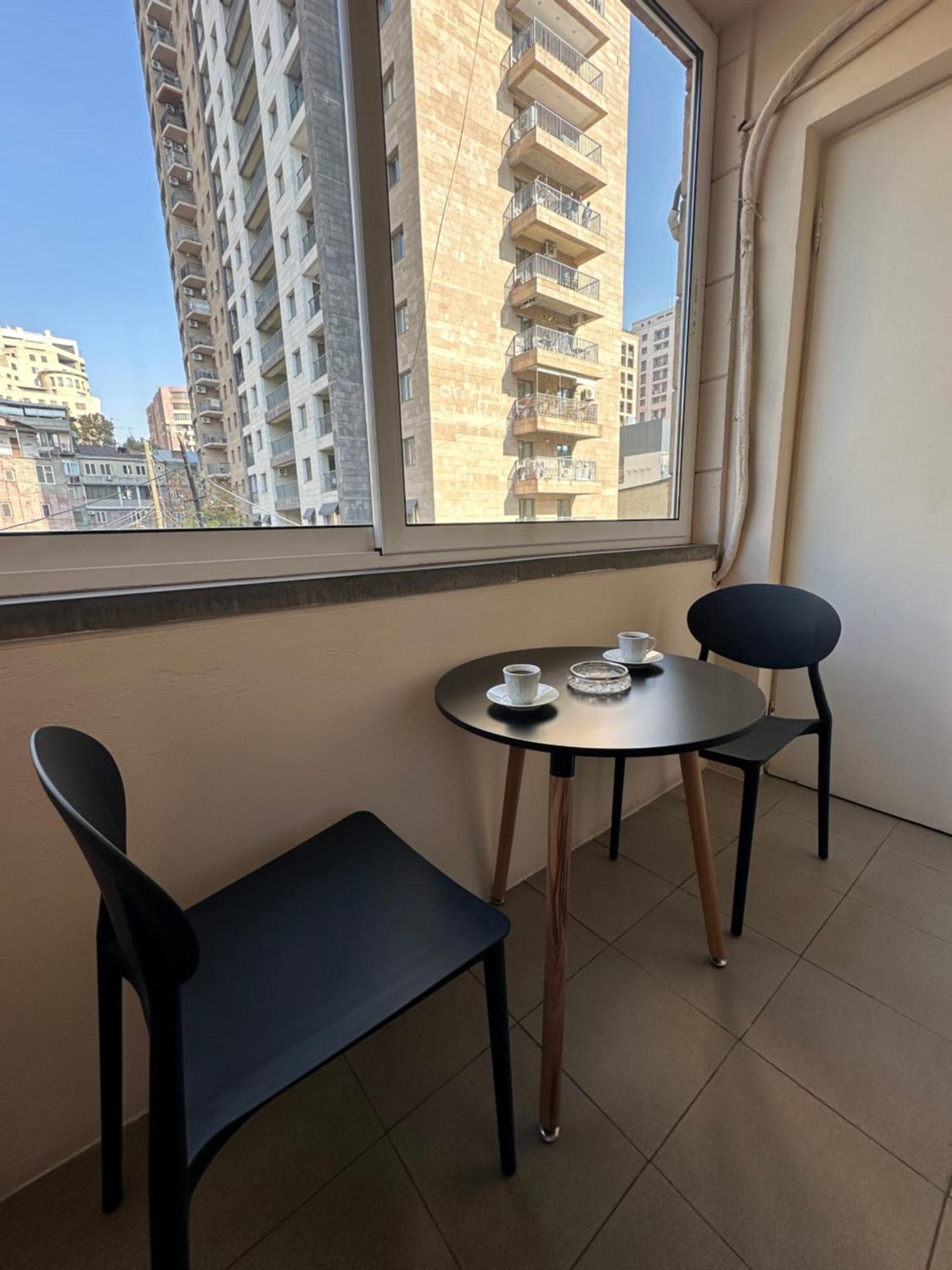 Comfortable Apartment In Center Єреван Екстер'єр фото
