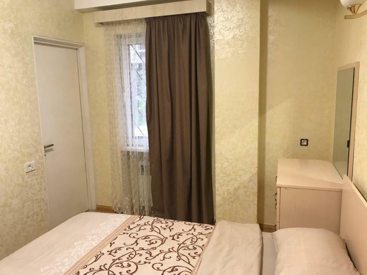 Comfortable Apartment In Center Єреван Екстер'єр фото